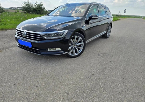 Volkswagen Passat cena 58999 przebieg: 229000, rok produkcji 2015 z Łomża małe 277